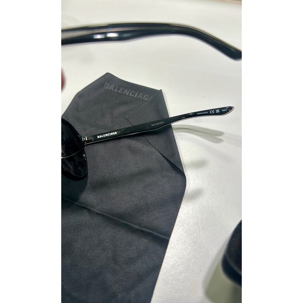 Balenciaga 58mm Round Sunglasses Black - Picture 4 of 7